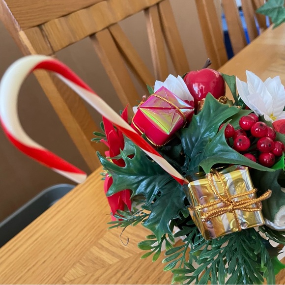 Decorative Sleigh with Santa - Picture 5 of 9